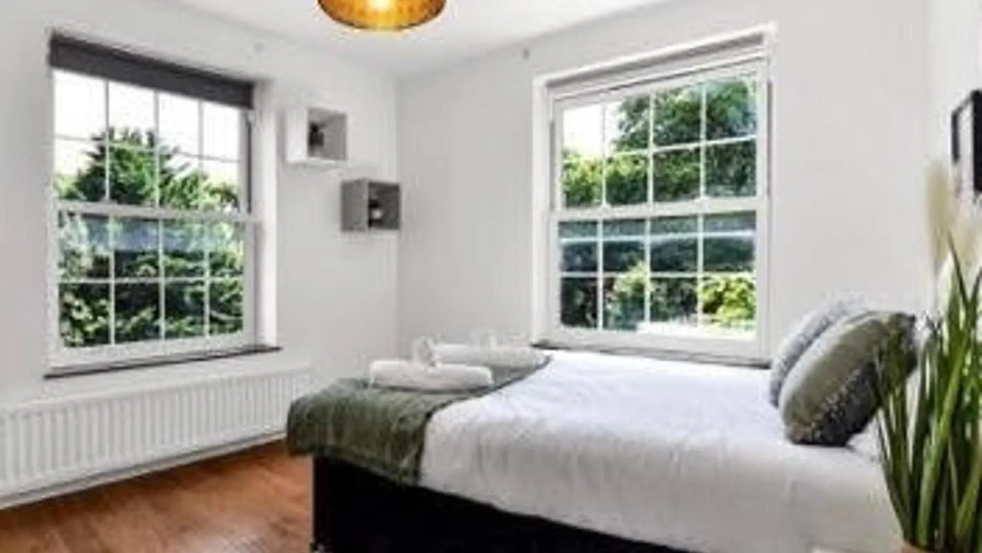 Modern London Apartment With 4 Bedrooms 0*,  Großbritannien